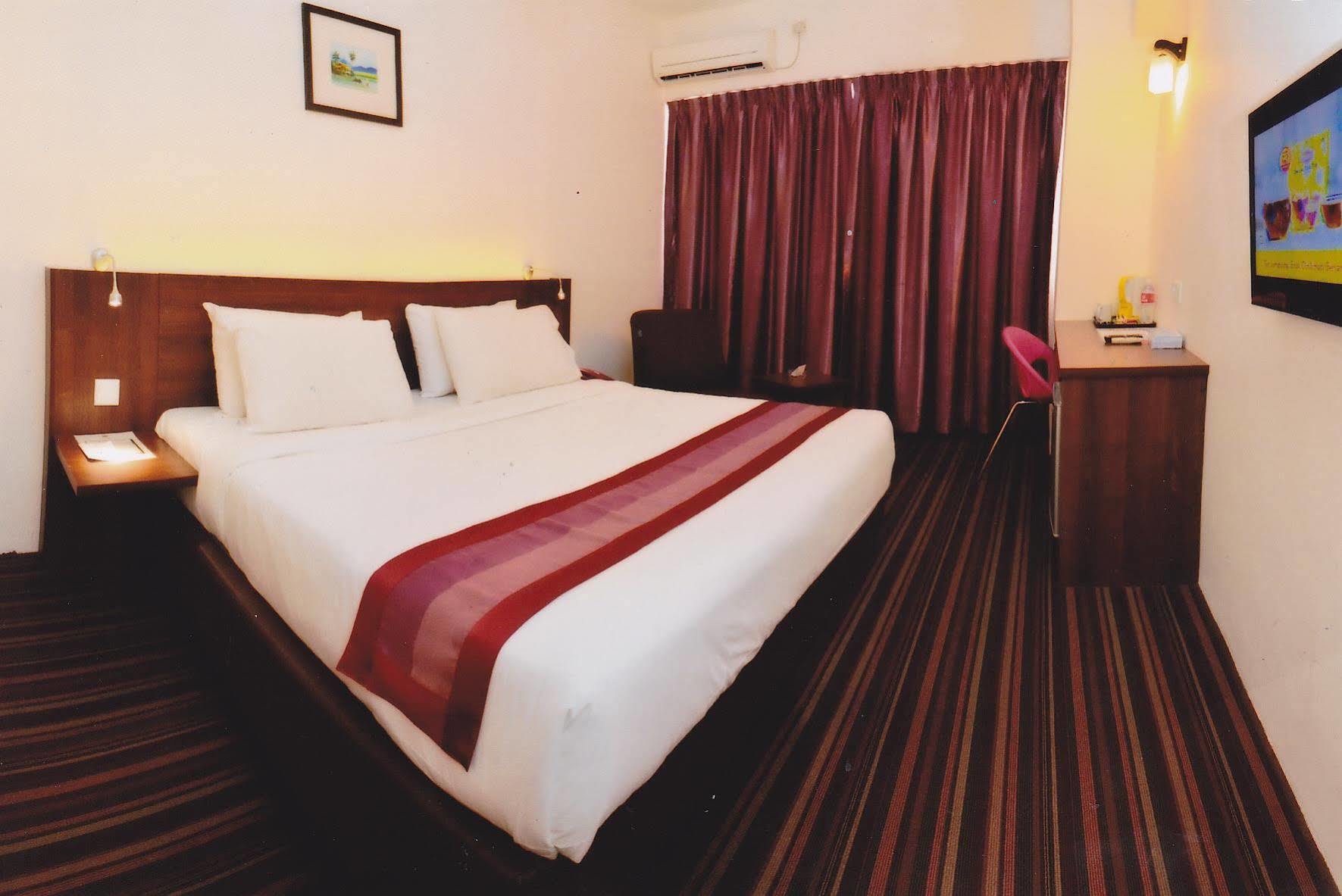 Hotel Yt Midtown Κουάλα Τερενγκάνου Εξωτερικό φωτογραφία